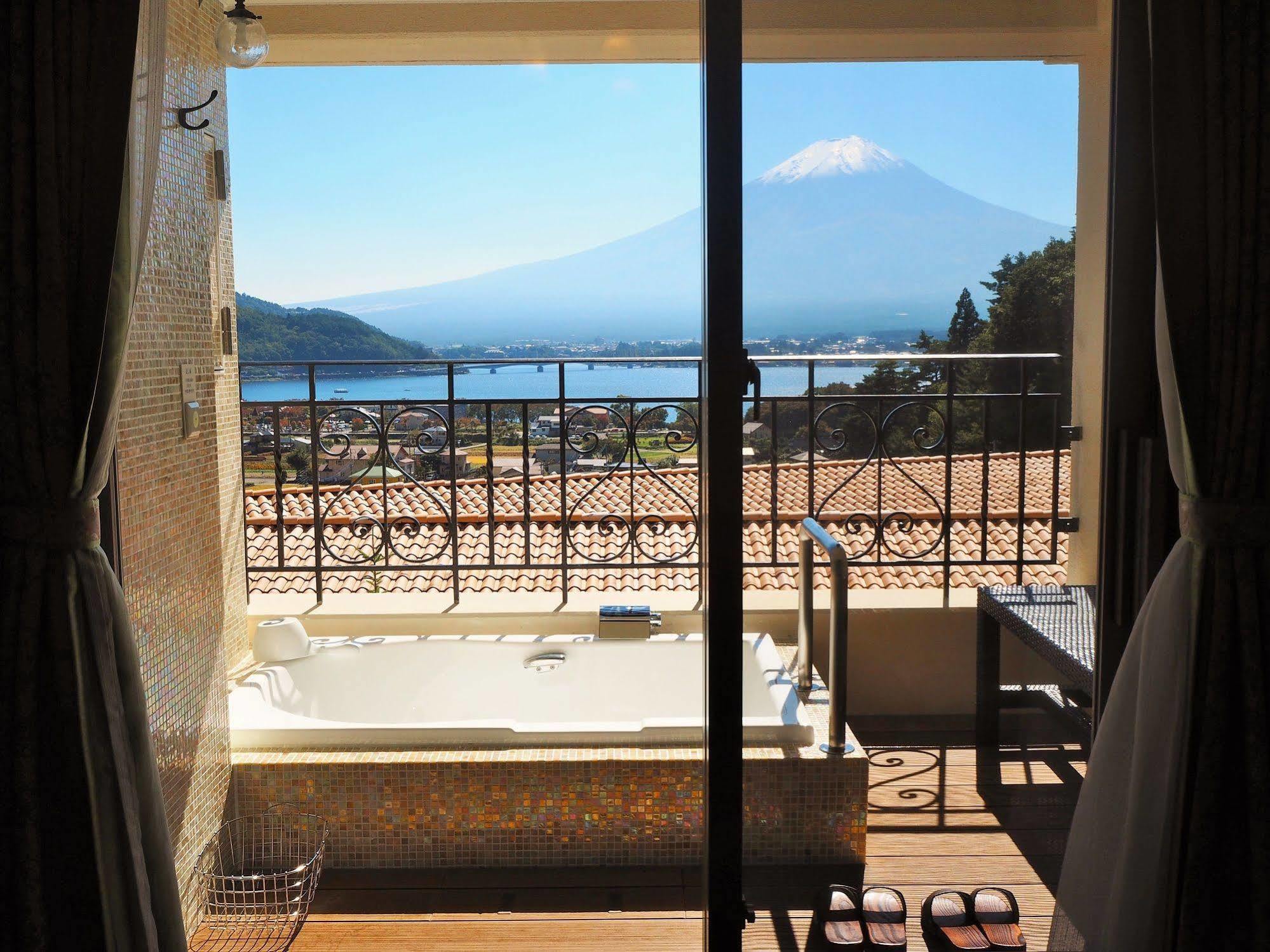 La Vista Fujikawaguchiko Hotel Buitenkant foto