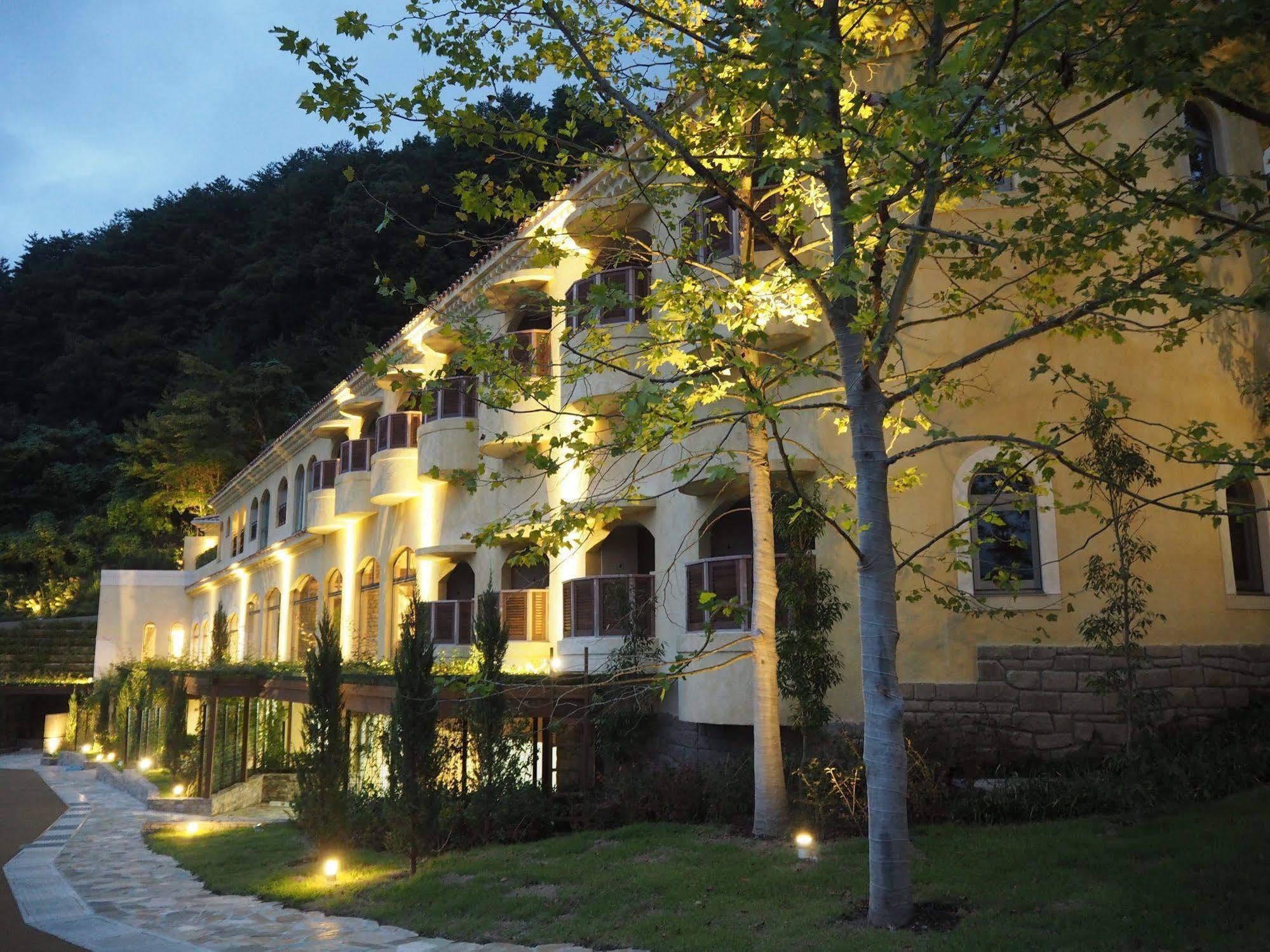 La Vista Fujikawaguchiko Hotel Buitenkant foto